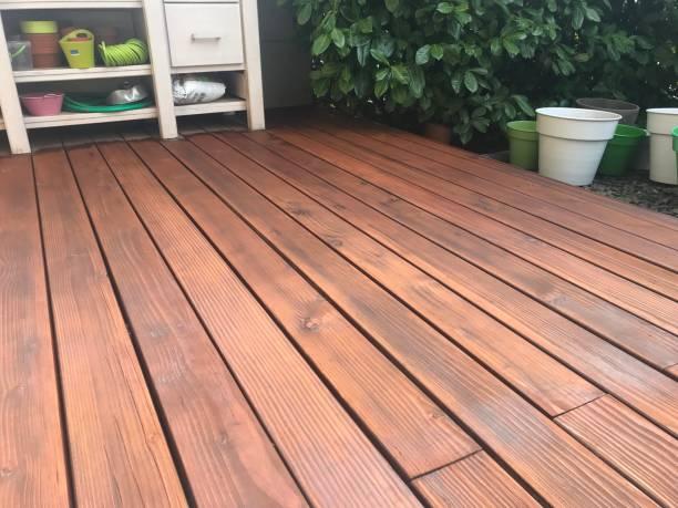 Deck repair service